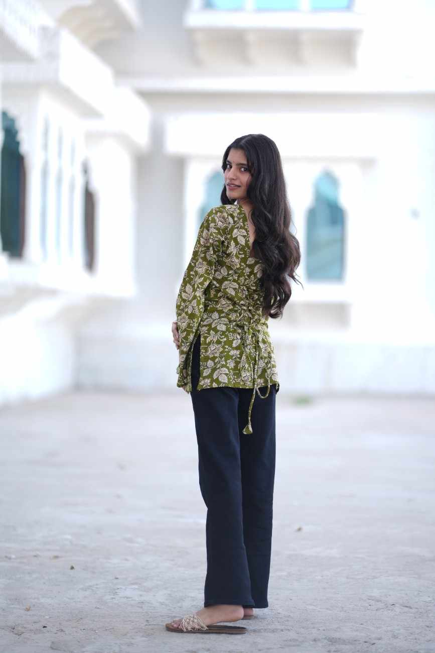 Desi Kurti